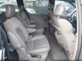 CHRYSLER TOWN & COUNTRY LIMITED photo