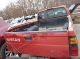NISSAN 4X2 TRUCK SE/XE 1N6SD16S7VC****** снимка