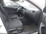 VOLKSWAGEN JETTA 2.0L S 3VW2K7AJXCM****** снимка