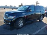 INFINITI QX80 снимка