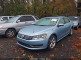VOLKSWAGEN PASSAT 2.0L TDI SE 1VWBN7A39CC****** снимка