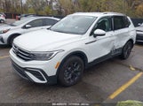 VOLKSWAGEN TIGUAN 2.0T SE/WOLFSBURG EDITION 3VV3B7AX7RM****** fotografie