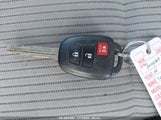 TOYOTA RAV4 XLE JTMRFREV0ED****** fotografie