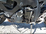 SUZUKI GSX-R600 JS1GN7EA582103001 снимка