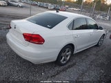 VOLKSWAGEN PASSAT 2.5L SE 1VWBH7A30EC****** снимка