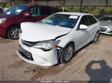 TOYOTA CAMRY LE 4T4BF1FK4FR****** снимка