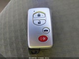 TOYOTA CAMRY HYBRID 4T1BB46K98U****** снимка