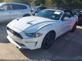 FORD MUSTANG ECOBOOST PREMIUM photo