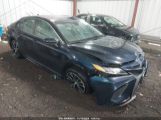 TOYOTA CAMRY SE photo