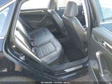 VOLKSWAGEN PASSAT 2.0T SE 1VWBA7A38JC****** снимка