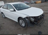 VOLKSWAGEN JETTA 1.4T R-LINE/1.4T S/1.4T SE 3VWC57BU5KM057556 снимка