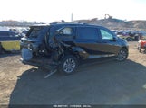 TOYOTA SIENNA LE 5TDKSKFC7RS****** снимка