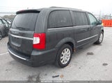 CHRYSLER TOWN & COUNTRY TOURING-L 2A4RR8DG4BR****** снимка