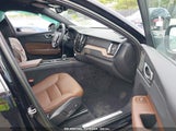 VOLVO XC60 B5 PLUS BRIGHT THEME YV4L12DN9P1194699 снимка