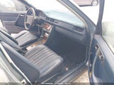 MERCEDES-BENZ 300 E WDBEA30D2GA****** снимка