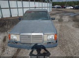 MERCEDES-BENZ 300 E WDBEA30D2GA****** снимка