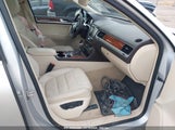 VOLKSWAGEN TOUAREG VR6 LUX WVGEF9BP3DD****** fotografie
