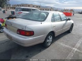 TOYOTA CAMRY DX/LE/XLE JT2BG12K4T0****** fotografie