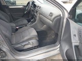 VOLKSWAGEN GOLF TDI 4-DOOR WVWDM7AJXBW****** fotografie