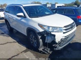 TOYOTA HIGHLANDER XLE 5TDKZRFH7KS****** снимка