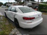 VOLKSWAGEN PASSAT 2.0T SE photo