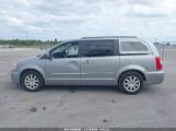 CHRYSLER TOWN & COUNTRY TOURING снимка