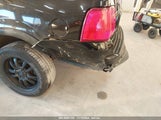 LINCOLN NAVIGATOR 5LMFU28R04L****** снимка