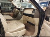 LINCOLN NAVIGATOR 5LMFU28R04L****** fotografie