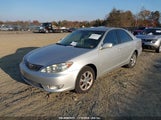TOYOTA CAMRY XLE 4T1BE30K95U****** снимка