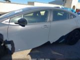 TOYOTA PRIUS LE photo