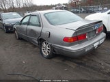 TOYOTA CAMRY XLE V6 4T1BF28K01U****** снимка
