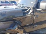 JEEP WRANGLER UNLIMITED SAHARA 4X4 1C4HJXEG9JW216717 снимка
