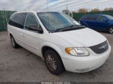 CHRYSLER TOWN & COUNTRY LIMITED photo