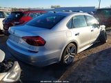 VOLKSWAGEN PASSAT 2.0T R-LINE/2.0T S 1VWAA7A32JC027278 photo
