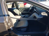 TOYOTA CAMRY LE 4T1B11HK7JU520980 photo