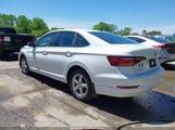 VOLKSWAGEN JETTA 1.4T R-LINE/1.4T S/1.4T SE 3VWCB7BU9KM228835 снимка