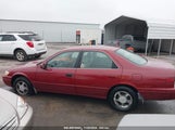 TOYOTA CAMRY LE 4T1BG22K5VU****** снимка