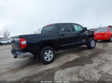 TOYOTA TUNDRA SR5 5.7L V8 5TFDW5F16KX789536 снимка