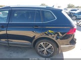 VOLKSWAGEN TIGUAN 2.0T SE/2.0T SEL/2.0T SEL R-LINE/2.0T SEL R-LINE BLACK 3VV3B7AX6KM006575 photo