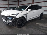 BUICK ENCLAVE ESSENCE AWD 5GAEVAKWXPJ****** fotografie