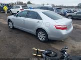 TOYOTA CAMRY XLE V6 photo