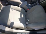TOYOTA COROLLA LE 1NXBU4EE3AZ354920 снимка
