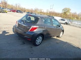 TOYOTA YARIS LE JTDKTUD32CD****** fotografie