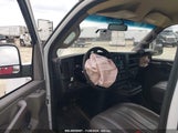 GMC Savana Cutaway Work Van 1GDY7RFP4N1214400 снимка