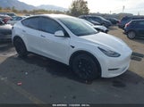 TESLA MODEL Y LONG RANGE DUAL MOTOR ALL-WHEEL DRIVE 5YJYGDEE3MF098586 photo