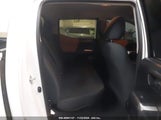 TOYOTA TACOMA SR5 5TFAX5GN5HX****** снимка