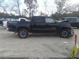 TOYOTA TACOMA TRD OFF ROAD 5TFCZ5AN8KX****** fotografie