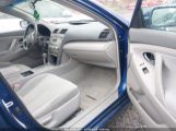 TOYOTA CAMRY LE photo