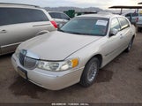 LINCOLN TOWN CAR CARTIER 1LNHM83W2YY****** снимка