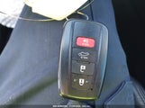 TOYOTA RAV4 XLE 2T3W1RFV4KC****** снимка